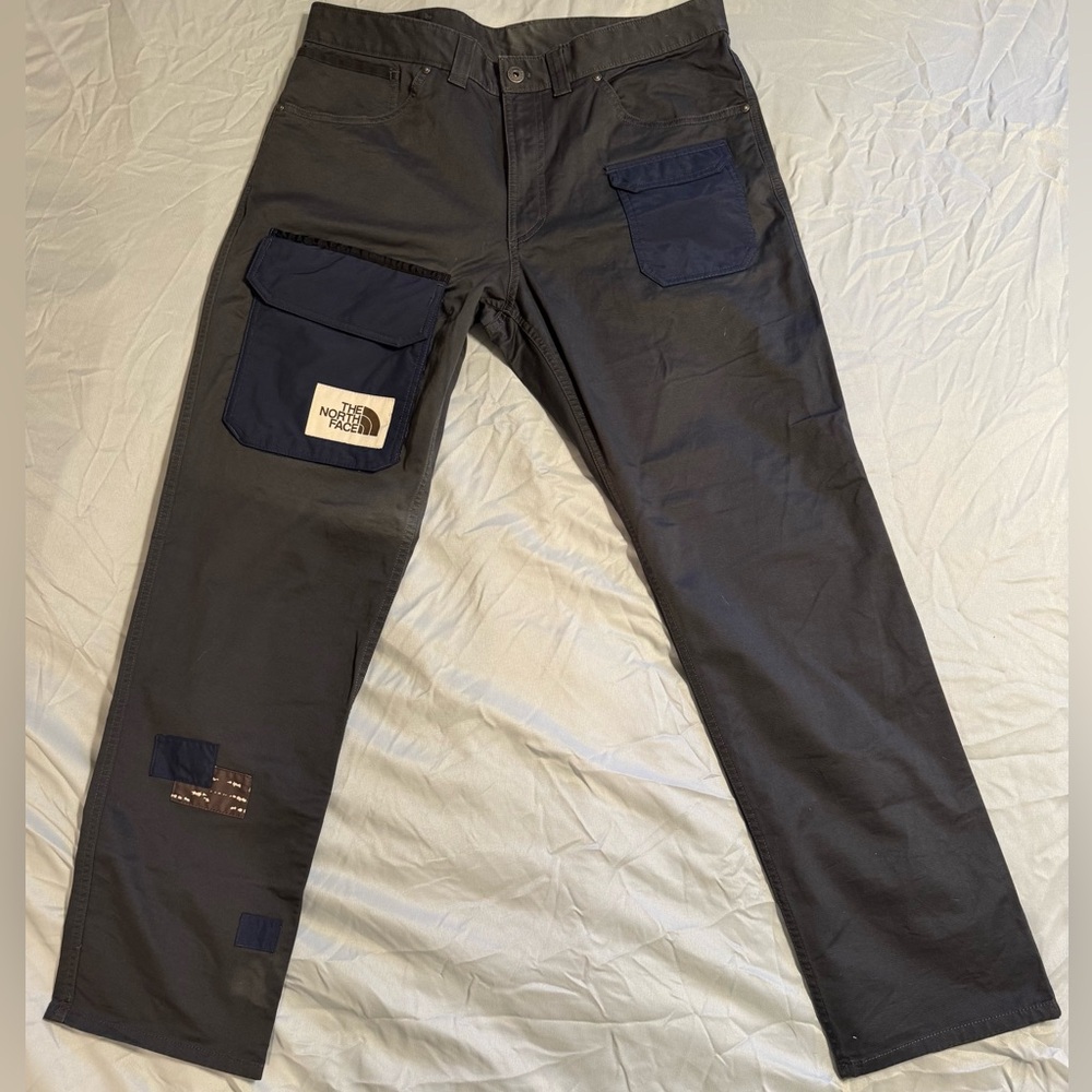 The North Face Men's Renewed Residency Reimagined Cargo Pants (measure 36x31)